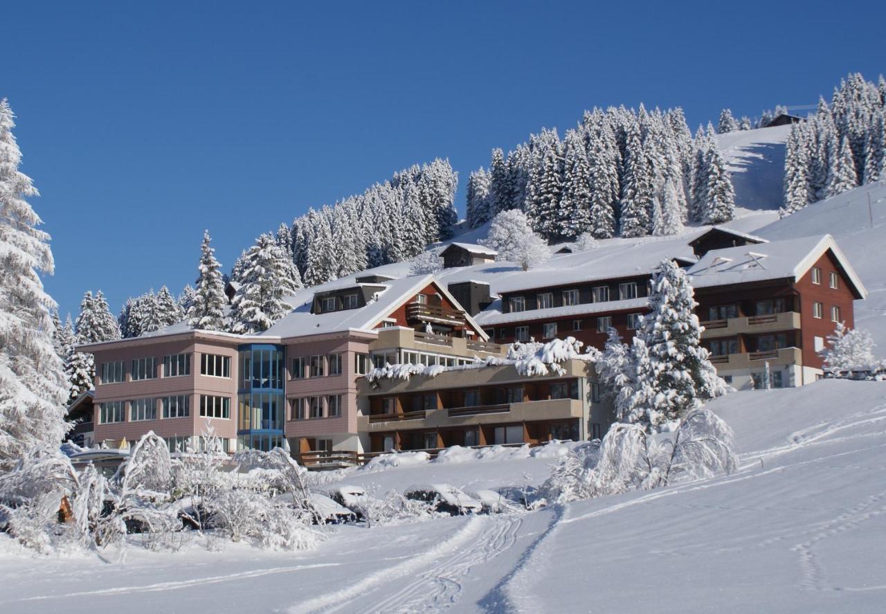 Ferien- Und Familienhotel Alpina Adelboden Ngoại thất bức ảnh